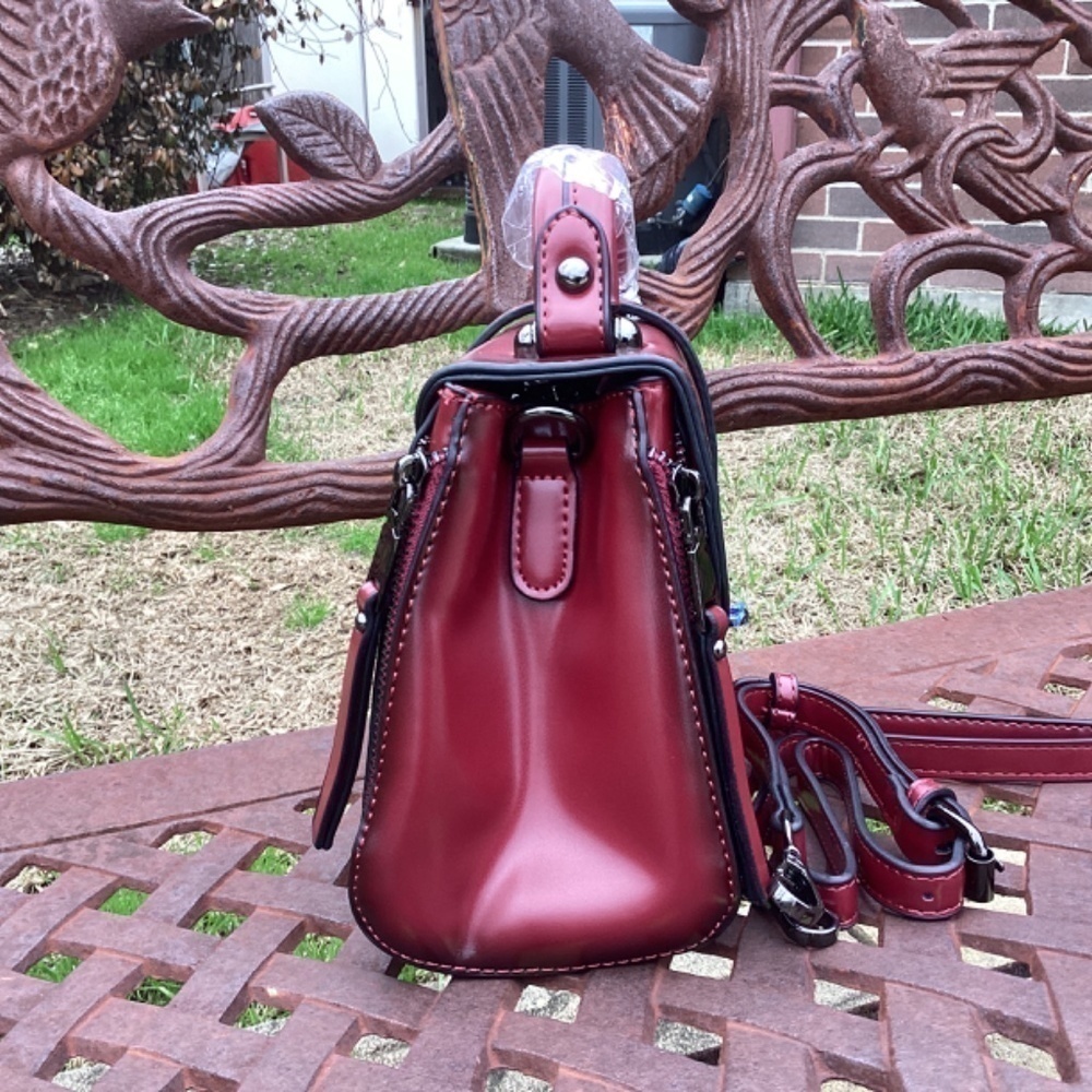 NWT SamaYe Red Vintage Style Fashion Trend Shoulder Saddle Bag - Picture 3 of 10